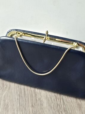 Vintage HL USA Navy Blue Leather Kiss Lock Clutch Gold Snake Handle Frame